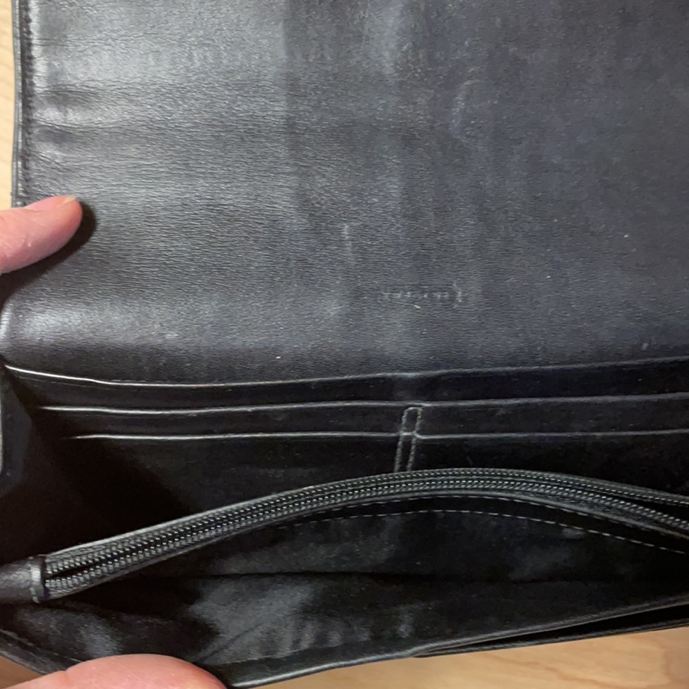 Coach Wallet - Picture 4 of 4